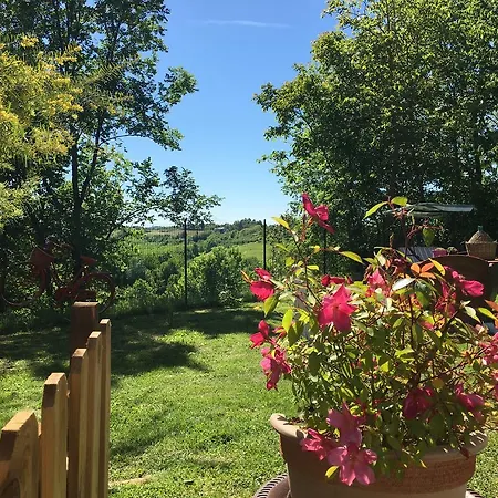 Bed & Breakfast La Rosa Tra Le Vigne Belveglio